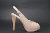 Peep toe com fivela